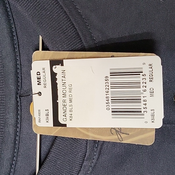 Carhartt Henley Shirt Size M NWT - Picture 2 of 3